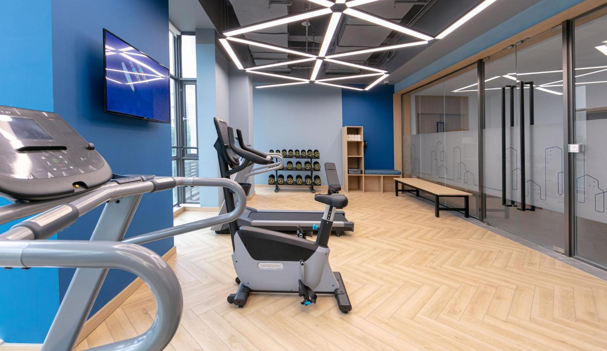 Holiday Inn Express Shanghai Pudong Airport By Ihg Exteriör bild